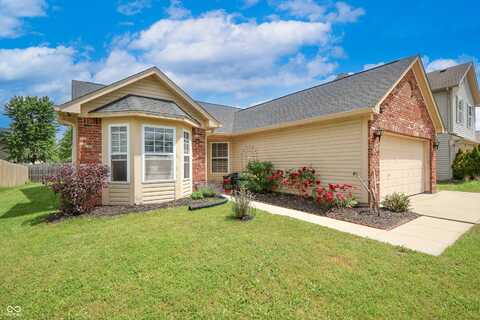 2390 Lakecrest Drive, Columbus, IN 47201