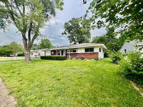 2833 Desoto Way, Columbus, IN 47203