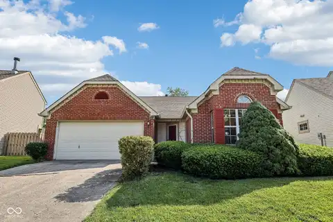 69 Stoneybrook Drive, Greenwood, IN 46142