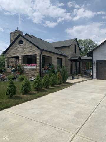 851 N Madison Avenue, Greenwood, IN 46142