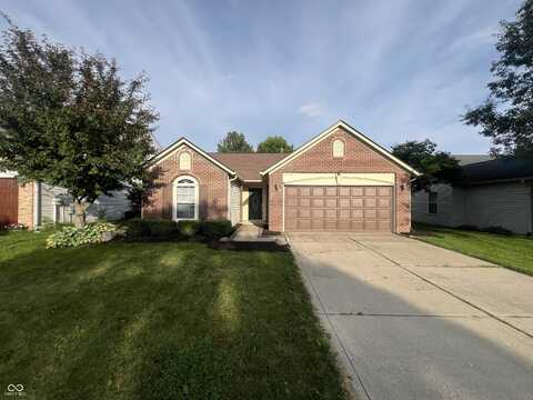 6735 Lexington Circle, Zionsville, IN 46077