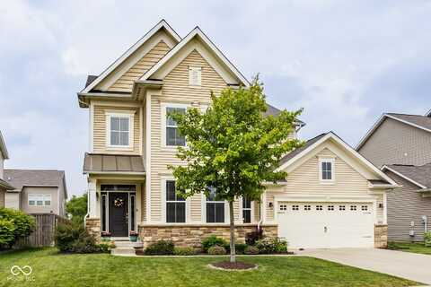 7824 Hedgehop Drive, Zionsville, IN 46077