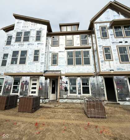 7351 Bayview Run, McCordsville, IN 46055