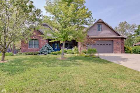 214 W Stoney Trail, Greenfield, IN 46140