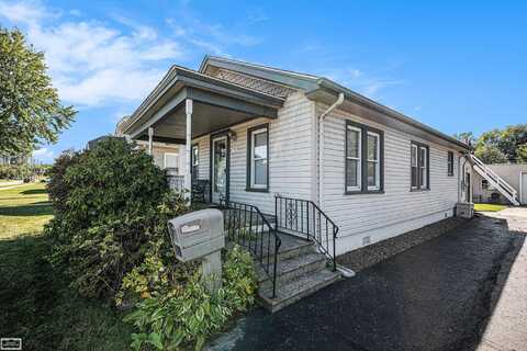 38 S Rose, Mount Clemens, MI 48043