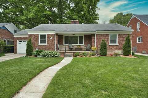 1933 Manchester, Grosse Pointe Woods, MI 48236