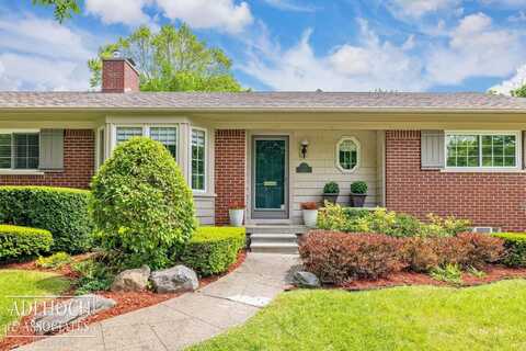 770 Lincoln, Grosse Pointe, MI 48230