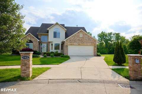 21832 Preserve Ct, Macomb, MI 48042