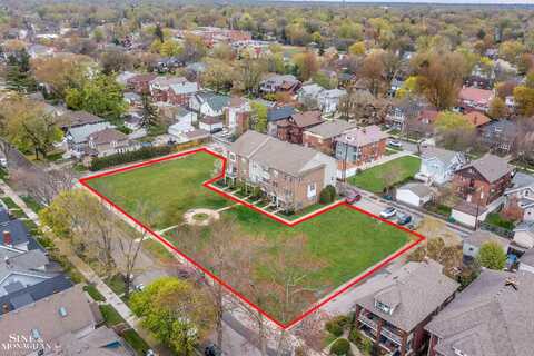 1058 Lakepointe, Grosse Pointe Park, MI 48230