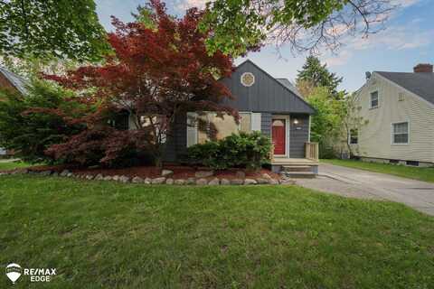 601 Greenfield, Flint, MI 48503