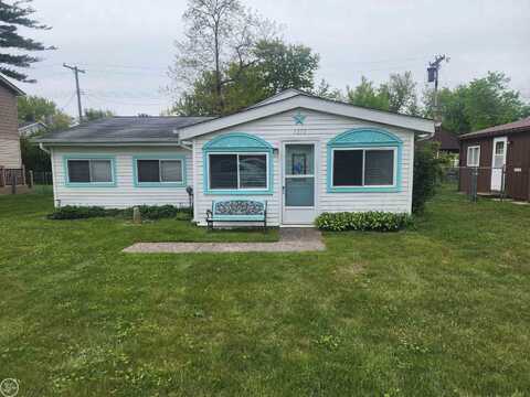 7372 Tulip, Lexington, MI 48450