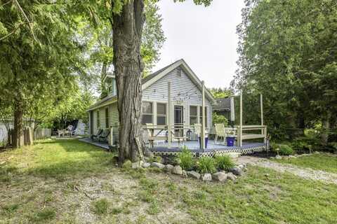 7403 Woodside, Lexington, MI 48450