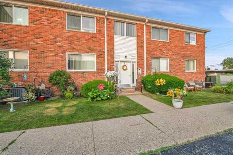 29356 Hoover, Warren, MI 48093
