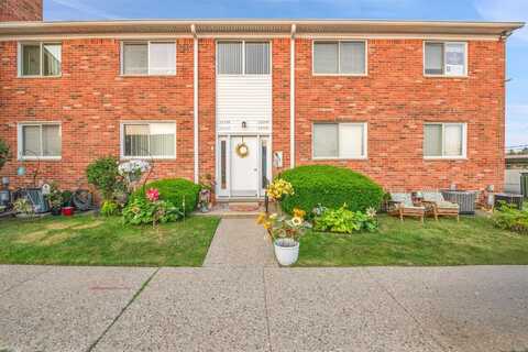 29356 Hoover, Warren, MI 48093
