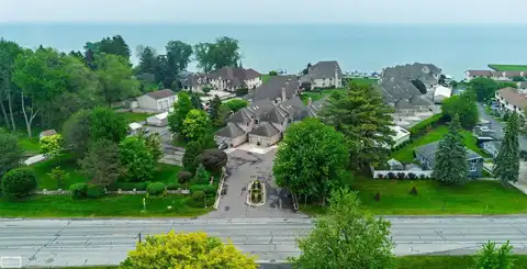 50731 Harbour View, New Baltimore, MI 48047