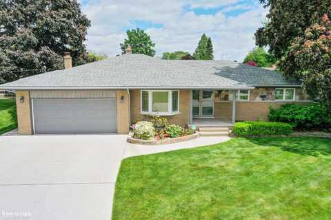 38044 Seaway, Harrison, MI 48045