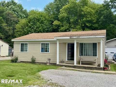 9475 Lakepointe, Algonac, MI 48001