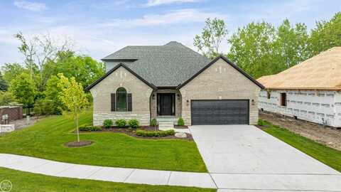 16612 Via Villagio, Macomb, MI 48042