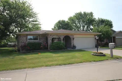 31736 William, New Baltimore, MI 48047