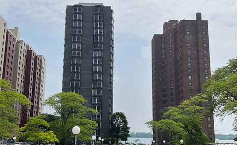 8200 E Jefferson Ave, Detroit, MI 48214