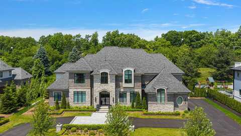 2816 Turtle Grove, Bloomfield Hills, MI 48302