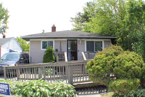 11330 Packard, Warren, MI 48089