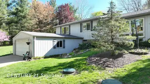 8285 Seymour, Flushing, MI 48433