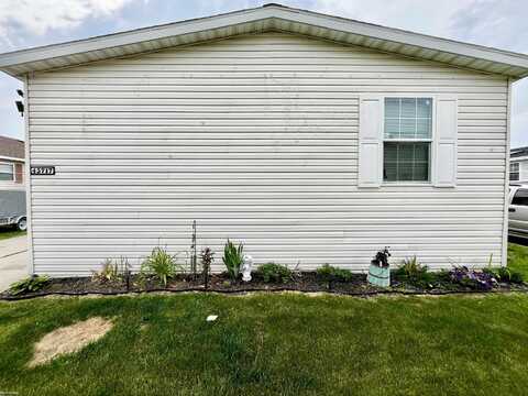43717 Eureka, Clinton Township, MI 48036