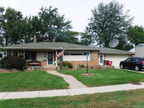 22311 Spitzley, Clinton Township, MI 48035