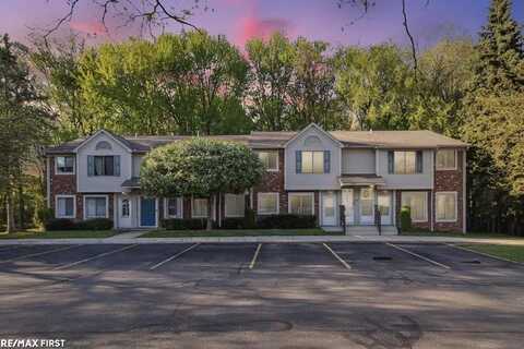 27594 Harrison Woods, Harrison, MI 48045