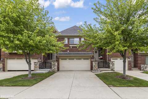 16713 Kensington, Macomb, MI 48044