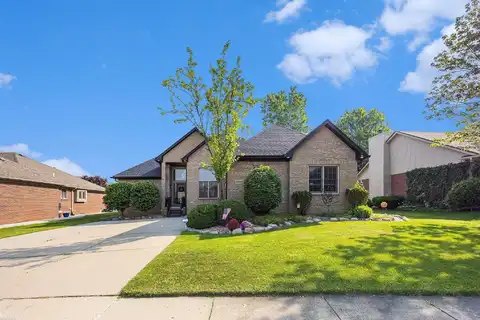 53564 Grace, New Baltimore, MI 48047