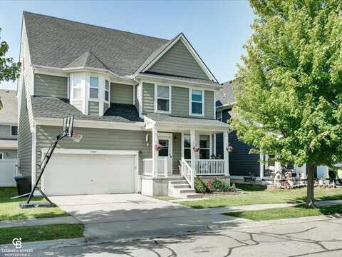 30569 Austin Ct, Chesterfield, MI 48051