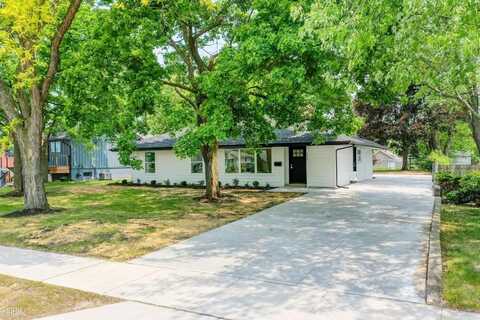 330 N Helen, Rochester, MI 48307