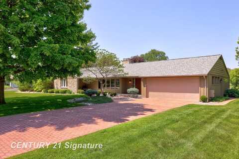 12 W Corral, Saginaw, MI 48638