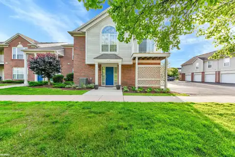 51709 W Adler Park, New Baltimore, MI 48051