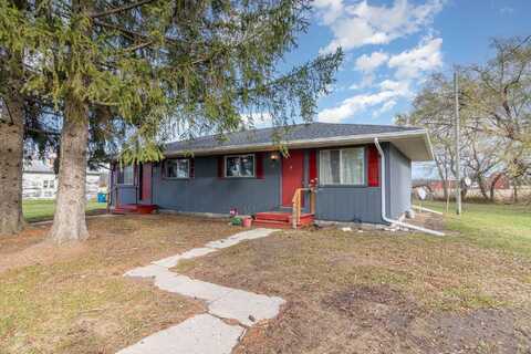 526 & 528 N Nine Mile, Sanford, MI 48657