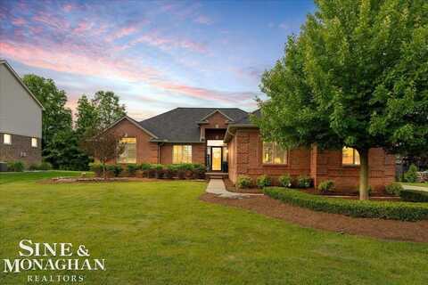1319 S River Pointe, Saint Clair, MI 48079