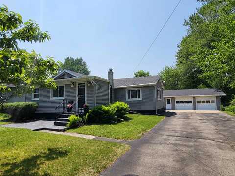 1010 S Pearce, Owosso, MI 48867
