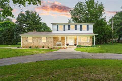 795 Riverbend, Owosso, MI 48867