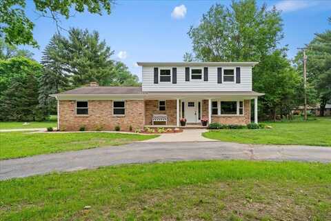 795 Riverbend, Owosso, MI 48867