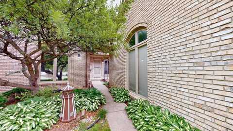 17764 E Kirkwood, Clinton Township, MI 48038
