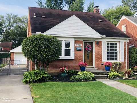 21200 Country Club, Harper Woods, MI 48225