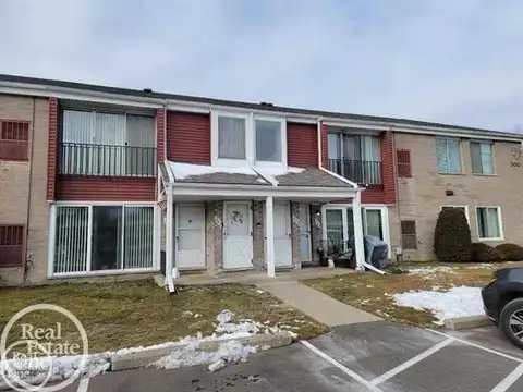 203 Sunset, Saint Clair Shores, MI 48082
