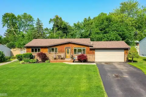 1283 Jeffwood, Waterford, MI 48327