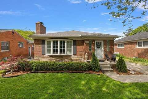 1084 Vernier, Grosse Pointe Woods, MI 48236