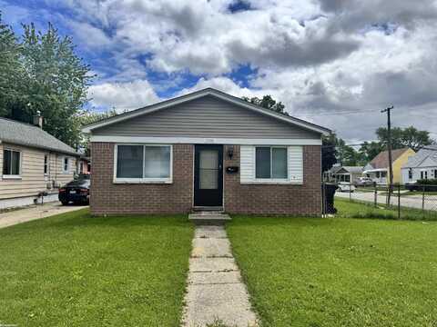 18906 Meier, Roseville, MI 48066