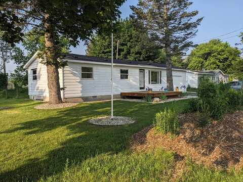 510 E 3rd, Elk Rapids, MI 49629