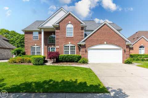 28815 Coleridge, Harrison, MI 48045