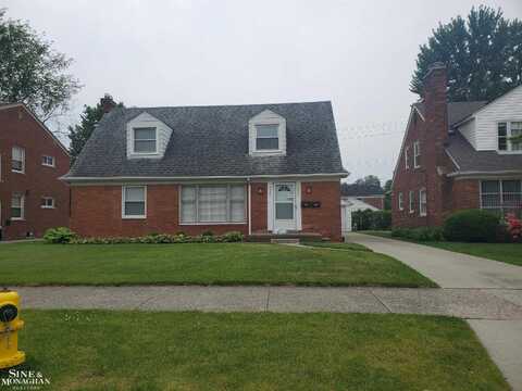 2037 Vernier, Grosse Pointe Woods, MI 48236